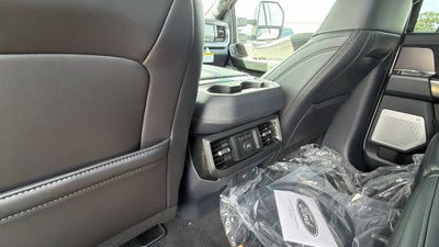 2027 Ford F-350SD Platinum