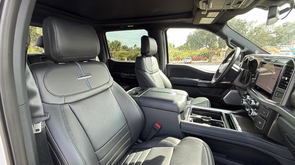 2027 Ford F-350SD Platinum