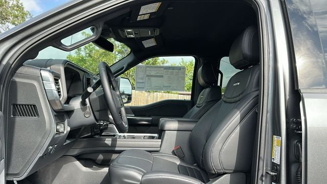 2025 Ford F-350SD Platinum