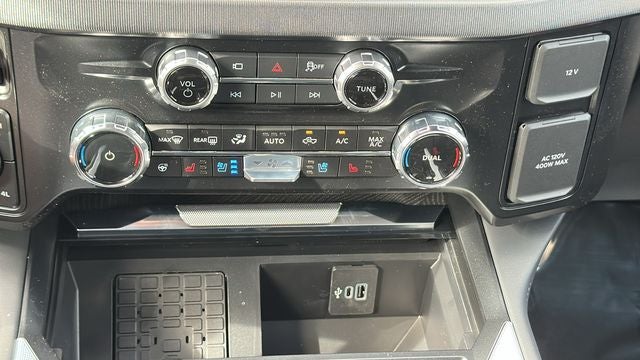 2025 Ford F-350SD Platinum