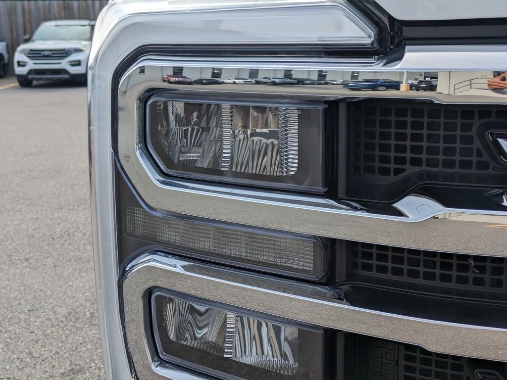 2025 Ford F-350SD Lariat