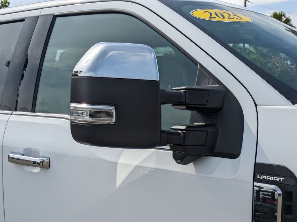 2025 Ford F-350SD Lariat