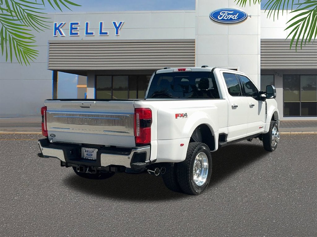 2027 Ford F-450SD King Ranch DRW