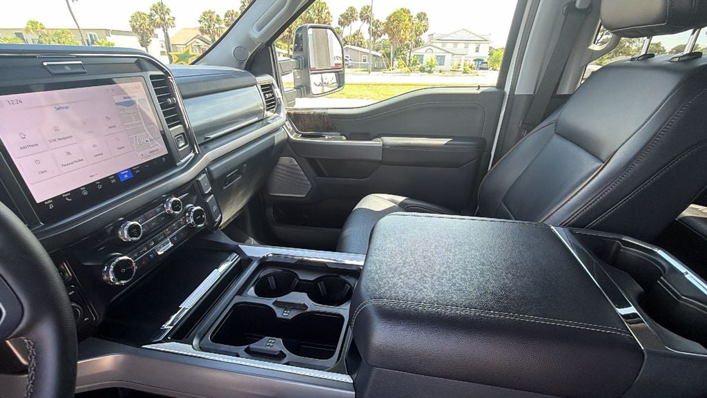 2025 Ford F-450SD Lariat DRW
