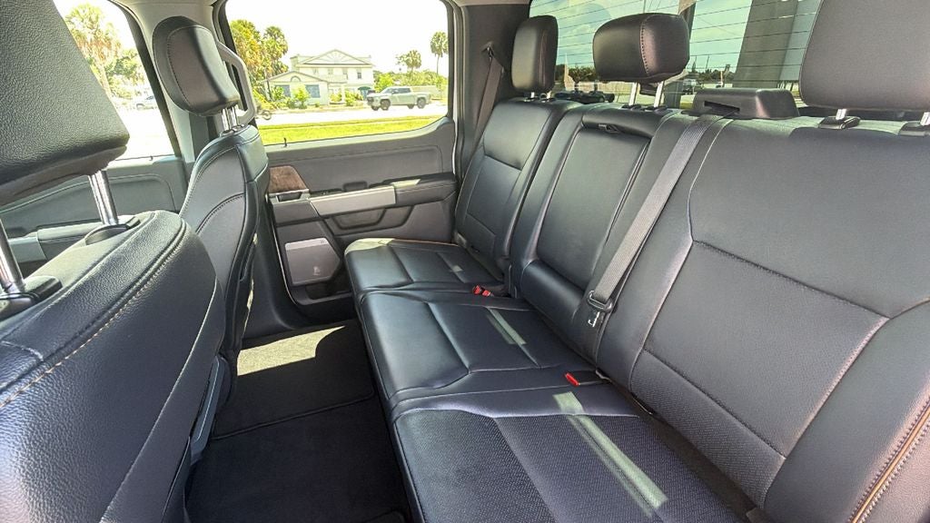 2025 Ford F-450SD Lariat DRW
