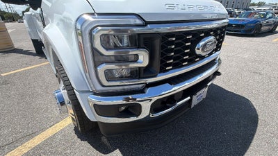 2025 Ford F-450SD Lariat DRW