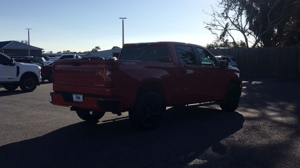 2022 Chevrolet Silverado 1500 Custom