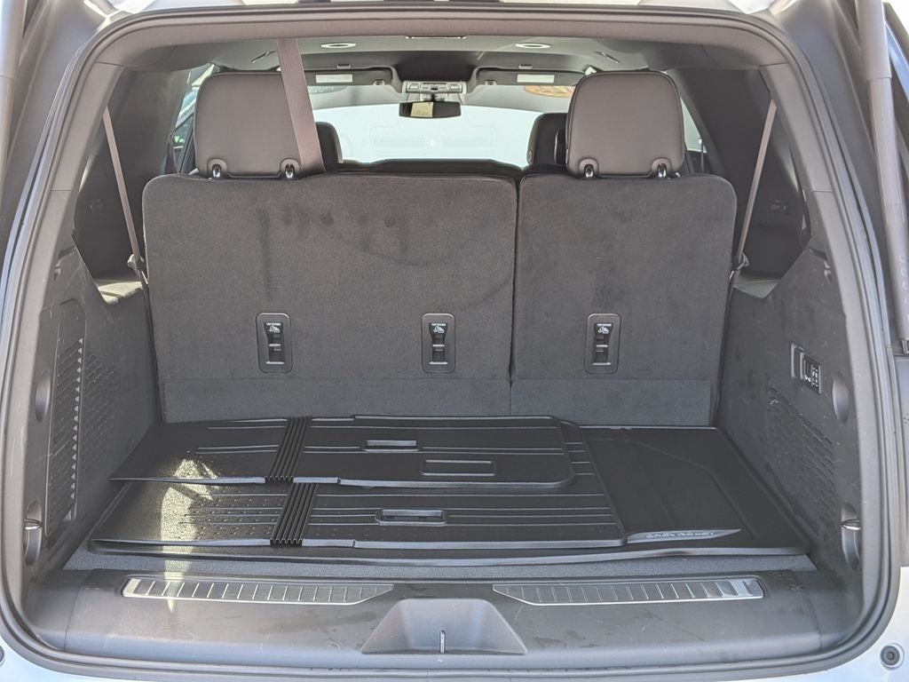 2022 Chevrolet Suburban RST