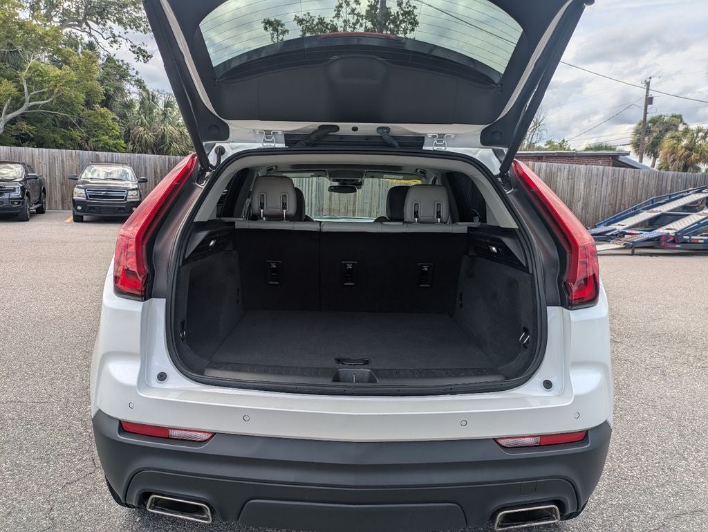 2022 Cadillac XT4 Luxury
