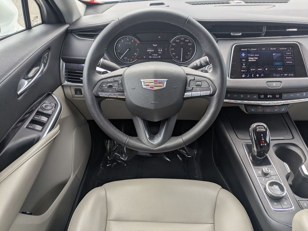 2022 Cadillac XT4 Luxury