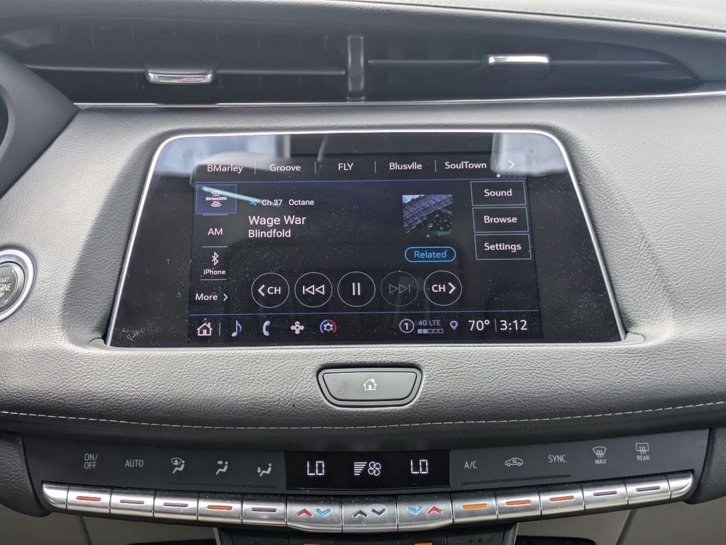 2022 Cadillac XT4 Luxury