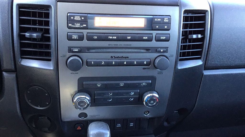 2011 Nissan Titan SV