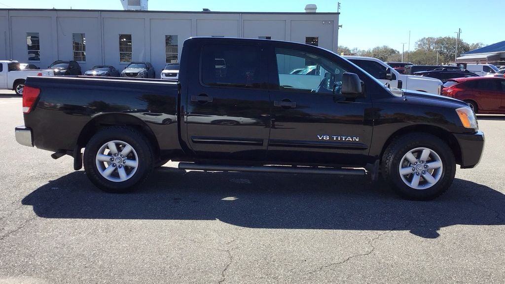 2011 Nissan Titan SV