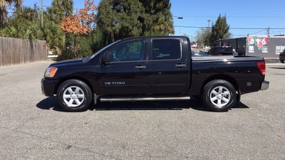 2011 Nissan Titan SV