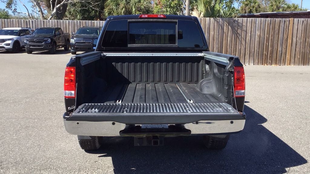 2011 Nissan Titan SV