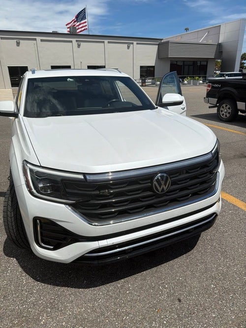 2024 Volkswagen Atlas Cross Sport 2.0T SEL R-Line