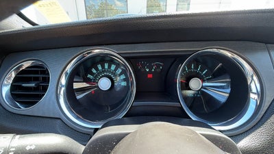 2011 Ford Mustang V6