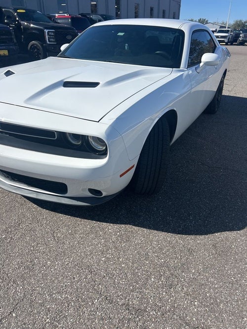 2015 Dodge Challenger SXT