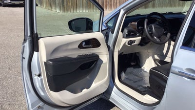 2023 Chrysler Pacifica Hybrid Limited