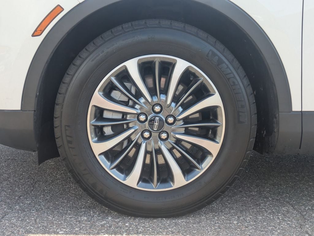 2022 Lincoln Nautilus Standard