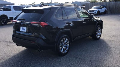 2022 Toyota RAV4 XLE Premium