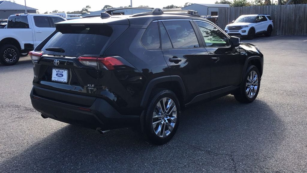 2022 Toyota RAV4 XLE Premium