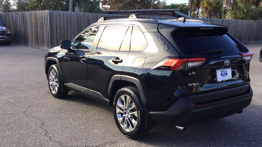 2022 Toyota RAV4 XLE Premium