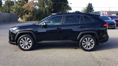 2022 Toyota RAV4 XLE Premium