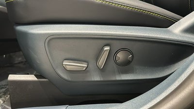 2025 Ford Maverick Lobo Standard