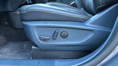 2025 Ford Maverick Lobo Standard