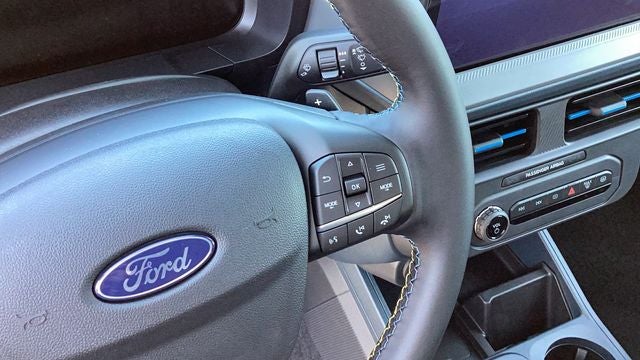 2025 Ford Maverick Lobo Standard