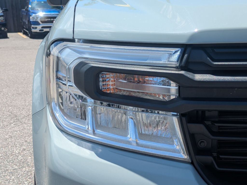 2023 Ford Maverick XL