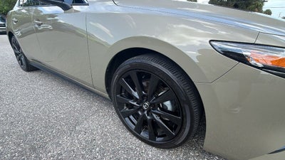 2024 Mazda Mazda3 2.5 Carbon Turbo