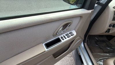 2005 Mercury Mariner Luxury