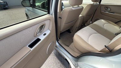 2005 Mercury Mariner Luxury
