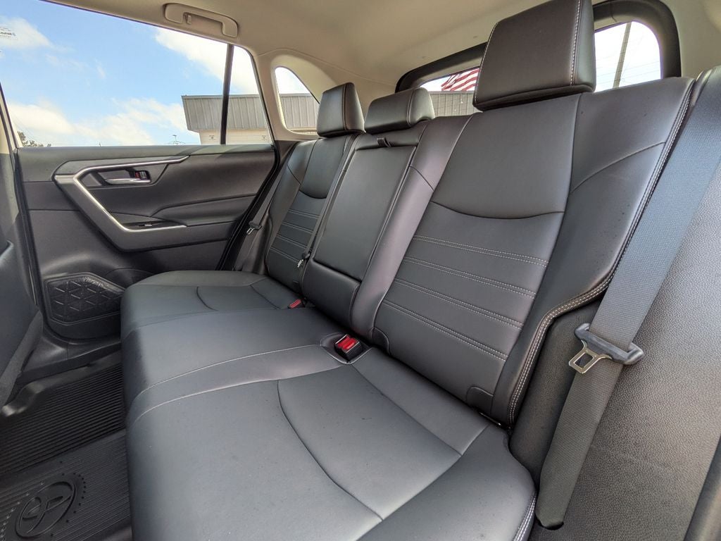 2023 Toyota RAV4 Hybrid XLE Premium