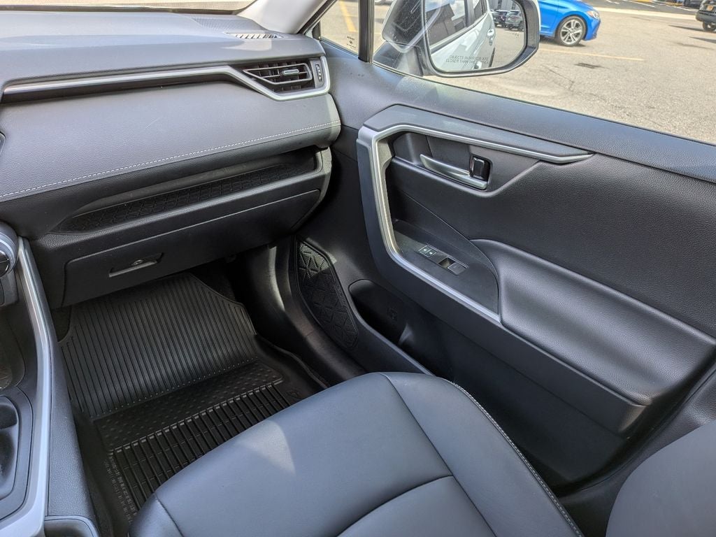 2023 Toyota RAV4 Hybrid XLE Premium