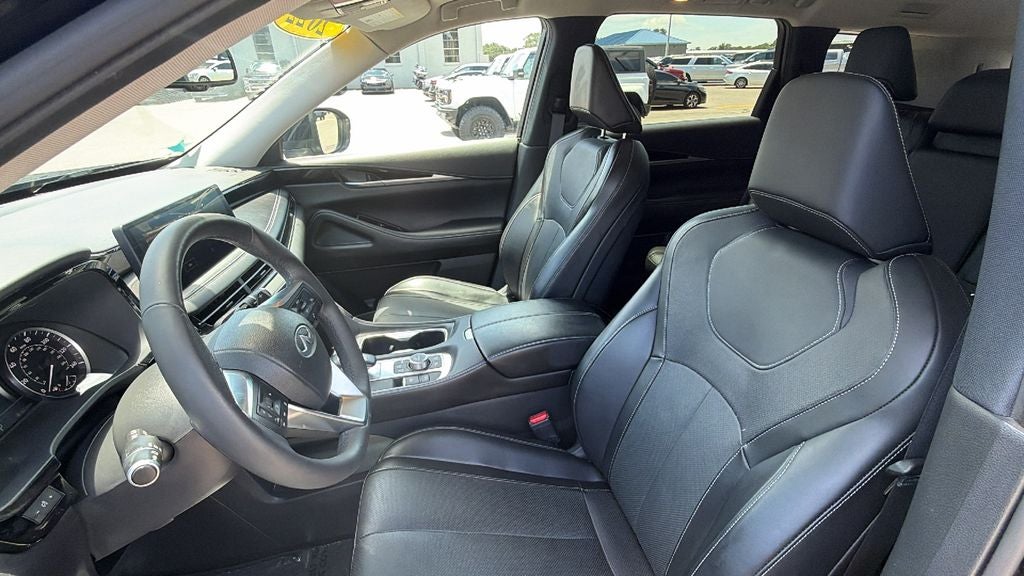 2022 INFINITI QX60 PURE