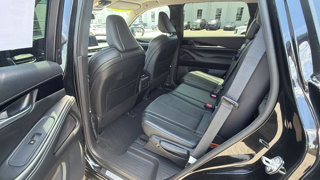 2022 INFINITI QX60 PURE