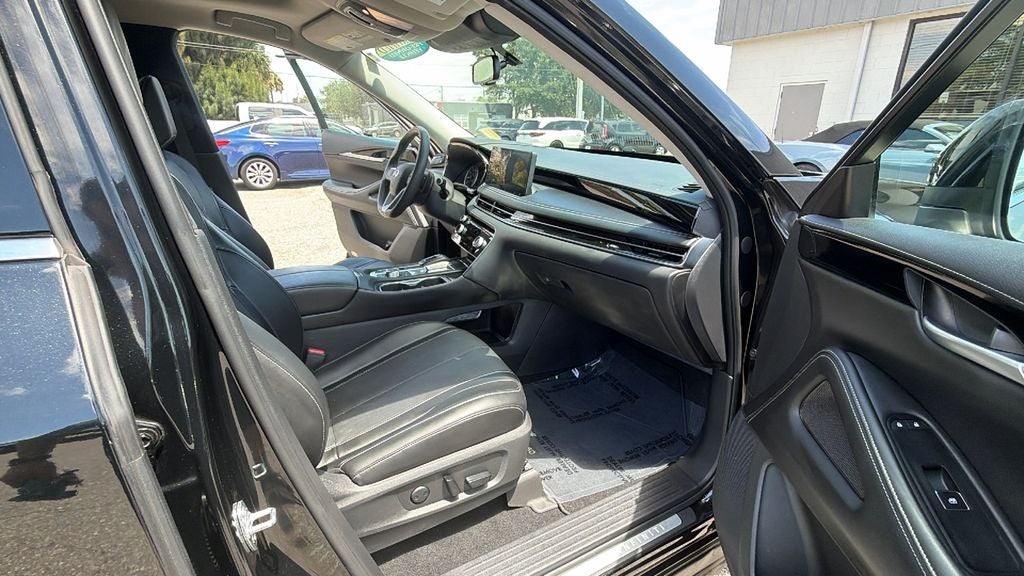 2022 INFINITI QX60 PURE