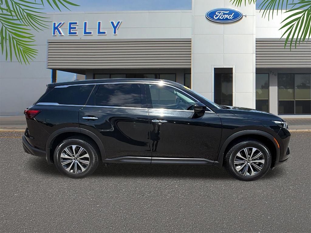 2022 INFINITI QX60 PURE