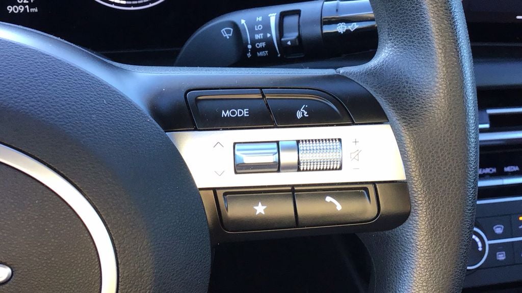 2025 Hyundai Santa Cruz SE