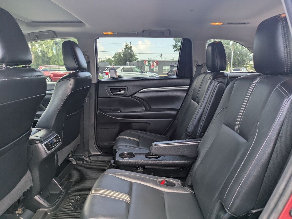 2018 Toyota Highlander SE