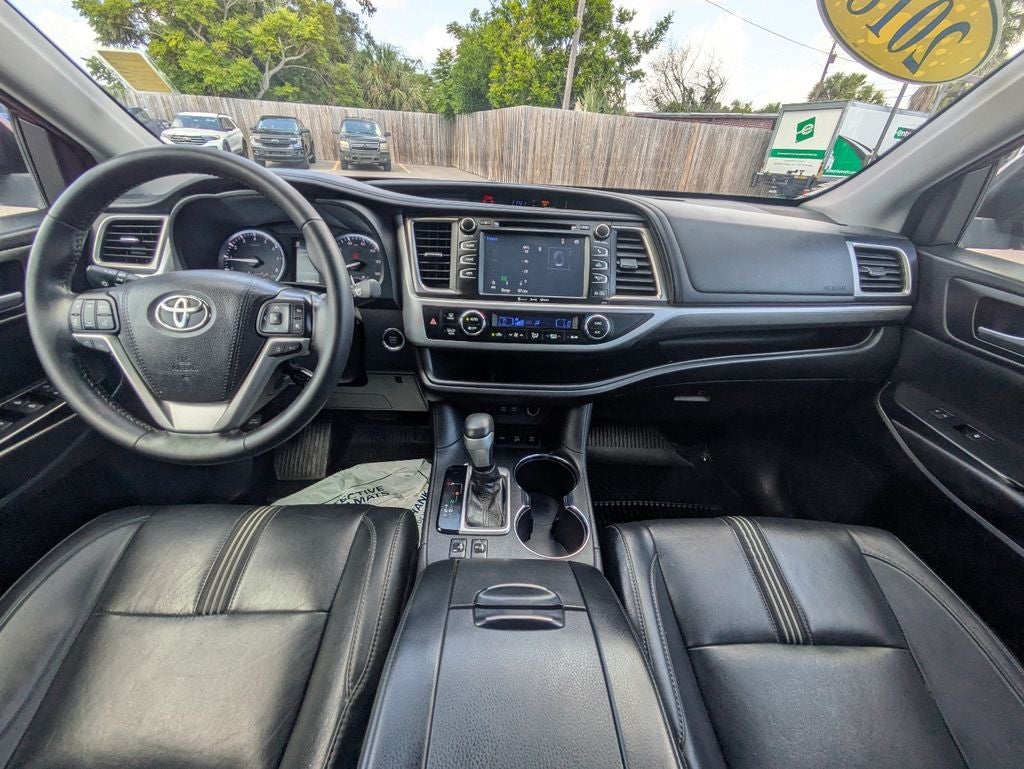 2018 Toyota Highlander SE