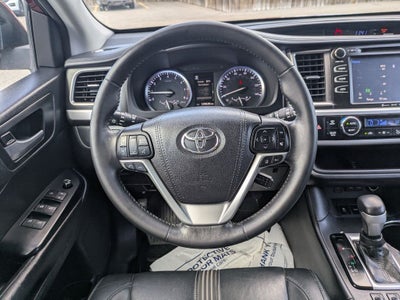 2018 Toyota Highlander SE