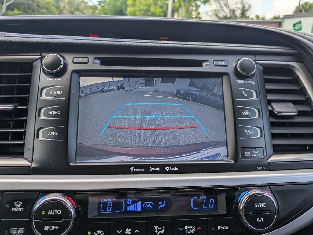 2018 Toyota Highlander SE