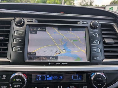 2018 Toyota Highlander SE