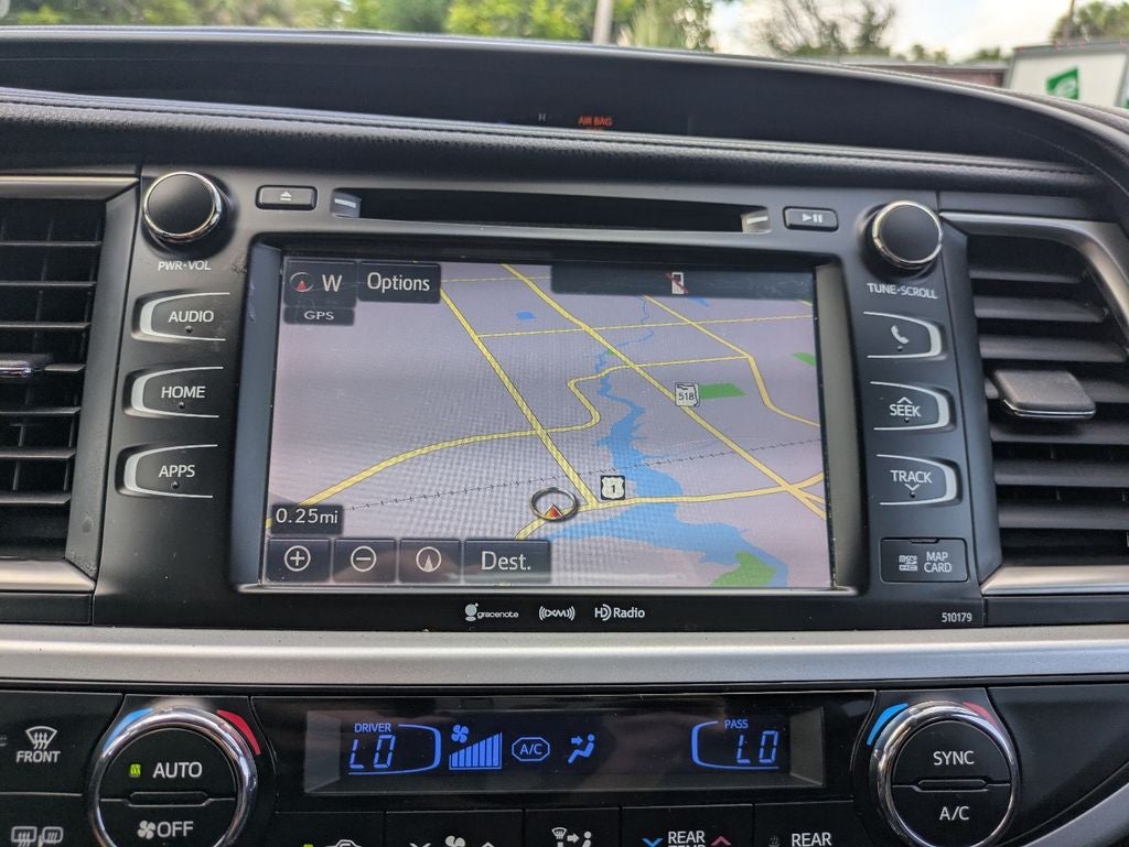 2018 Toyota Highlander SE