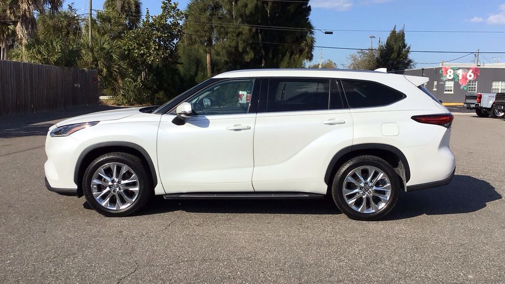 2023 Toyota Highlander L