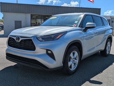 2024 Toyota Highlander LE